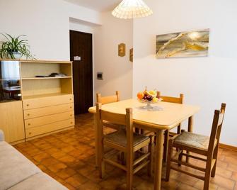 Casa Vacanze Boario - Darfo Boario Terme - Dining room