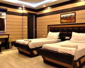 Hotel Esteem - Kolkata