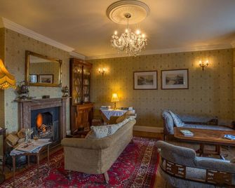 Ghan House - Carlingford - Living room