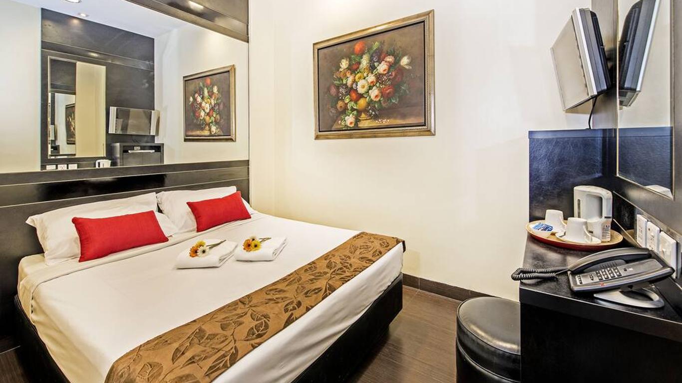 هوتل 81 كوفان (إس جي كلين)