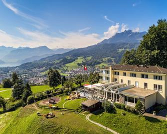 Hotel Sonnenberg - Lucerne - Building