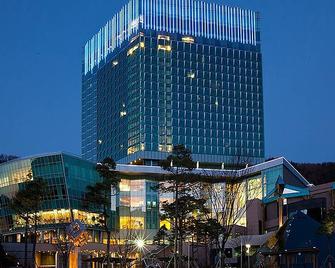 High1 Grand Hotel Convention Tower(Kangwonland Hotel) - Jeongseon - Edifício