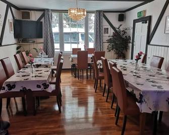Swan Inn, Heathrow Airport - Staines-upon-Thames - Ravintola