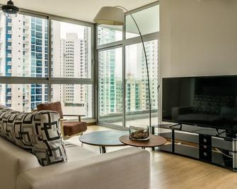 Incredible Ocean View - Panama City - Living room