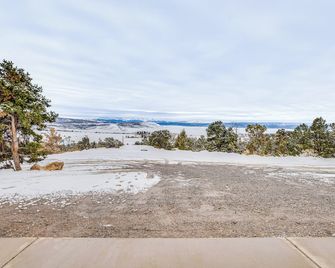 4 Mi to Black Canyon Mtn-View Apt in Montrose! - Montrose - Beach