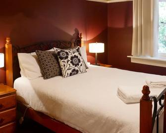 Enda Cottage Self Contained Accommodation - Healesville - Bedroom