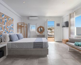 Gizis Cliffside Suites - Imerovigli