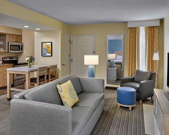 Sonesta ES Suites Cleveland Airport - Middleburg Heights - Vardagsrum