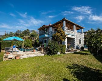 Kelly's Villa in Stoupa - Stoupa - Gebäude