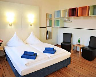 Hotel Alex Berlin - Berlin - Bedroom