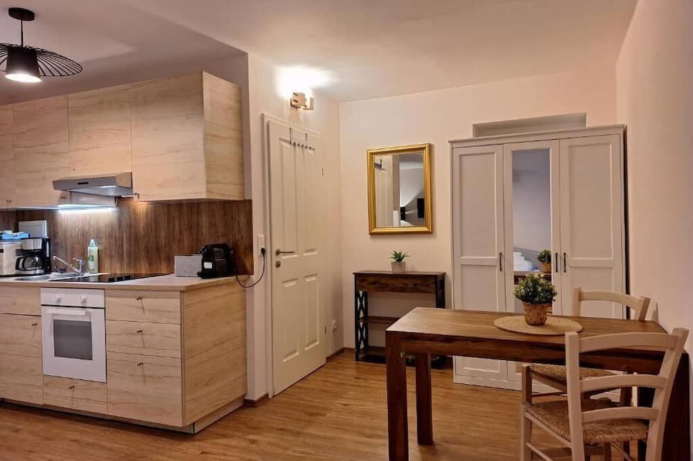 دورف أبارت - نيوستيفت ام ستوبايتال - مطبخ