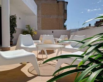 Broz Hostel - Granada - Balkon