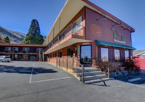Lake View Lodge from $109. Lee Vining Hotel Deals & Reviews - KAYAK