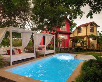 Tiny Village Cartagena Boutique Resort - Cartagena - Pool