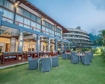 Earl's Regent Hotel - Kandy