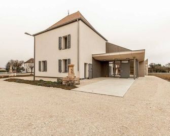 Gîte du Pigeonnier - Saint Didier EN Bresse - Beaurepaire-en-Bresse - Building