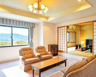Livemax Resort Hachimantai Forest - Hachimantai - Living room