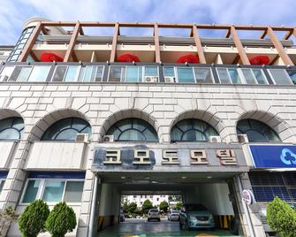 Gangneung Gyeongpodae Komodo - Gangneung - Building