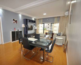 Line-Residence - Duala - Jadalnia