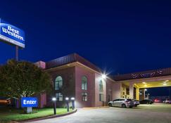 Best Western Windsor Inn - Dumas - Edificio