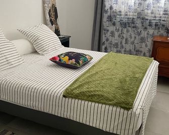 Villa 3 Bedrooms In Taglio Rosso - Zonza - Chambre