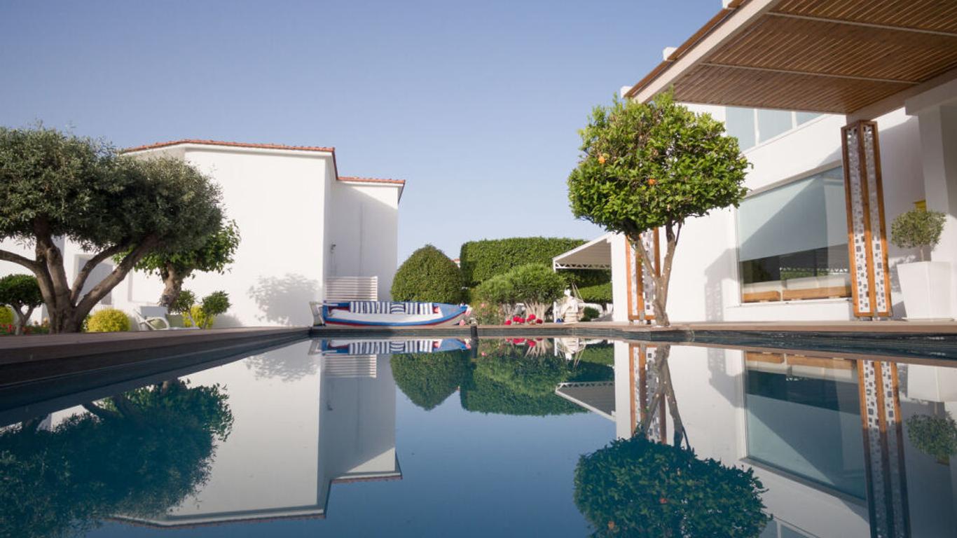 Fito Aqua Bleu Resort