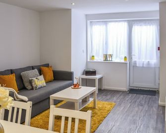 Ella's Apartment - Skegness - Living room