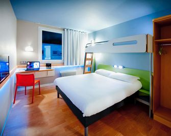 إبيس بدجيت بريست سنتر بورت - بريست - غرفة نوم