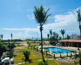 Porto Princesa Praia Hotel - Santa Cruz Cabrália - Pool