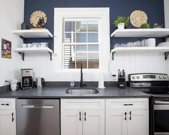 Walkable 2br Home I Forsyth Park & Historic District Steps Away - Savannah - Cocina