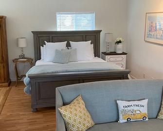 Rustic Ridge Vineyards Cottage - Jamul - Habitación
