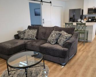 Go Coastal: Rest, relax and reset. - Port Orford - Sala de estar