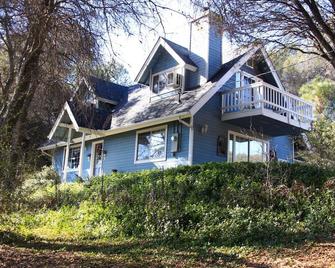Apple Blossom Inn Yosemite - Ahwahnee - Edificio
