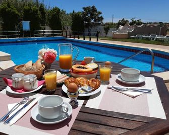 Casa Rosa Montes - Burgau