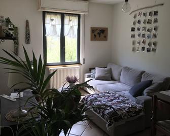 Casa dei Nonni - Grandma's House - Borgo Val di Taro - Living room