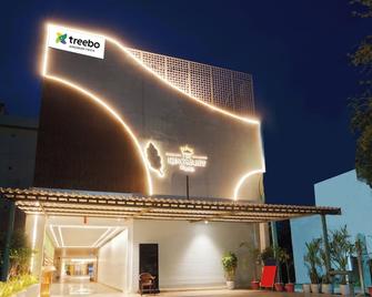 Treebo Kingsbury Fiesta Vellore - Vellore