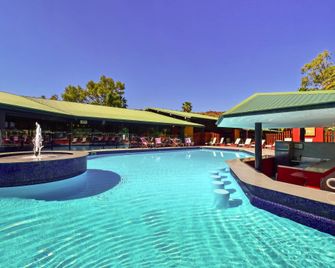 Mercure Alice Springs Resort - Alice Springs - Piscina