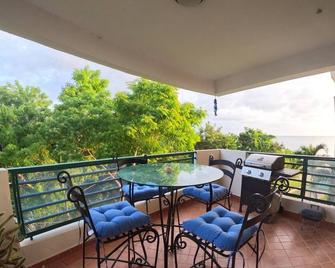 Ocean View, Pool, Gym, Basketball Court, Wifi - Cabo Rojo - Balcón