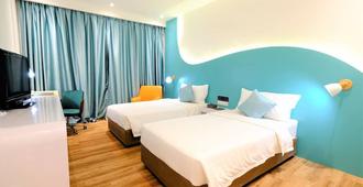 Kuching Park Hotel - Kuching - Yatak Odası