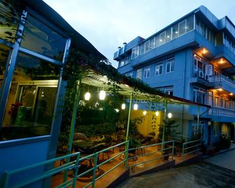 Hotel Nandini - קטמאנדו - בניין