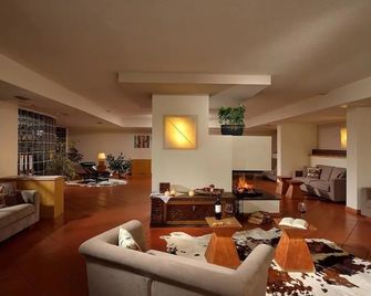 Hotel Sole - Male - Obývací pokoj