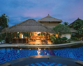 Medewi Bay Retreat - Pekutatan - Piscine