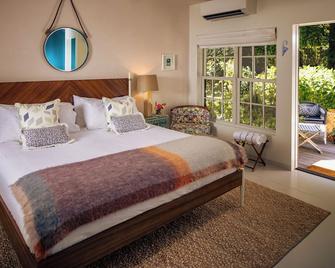 A Room at The Beach - East Hampton - Quarto