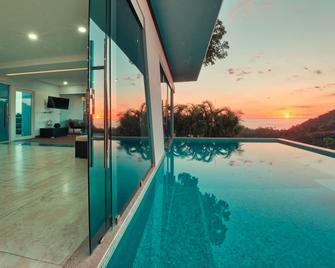 Luxury Villa Las Flores Private Pool & Oceanview - Playa Hermosa - Piscina