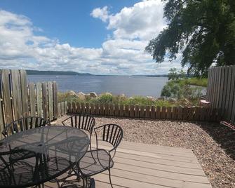 Watermans Beachfront Condo Unit 1 - Lake City - Patio