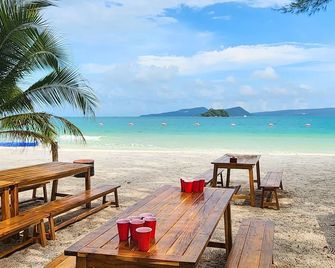 Mad Monkey Koh Rong - Koh Rong - Beach