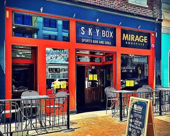 Jolene's Hideout - Noise Notice Wed-Sun - Knoxville - Restaurant