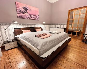 Apartment am Schloss-Park Wiesbaden Biebrich am Rhein - Wiesbaden - Slaapkamer