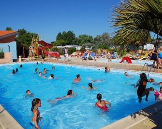 Camping Le Puits Rochais - Château-d’Olonne