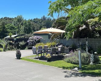 Coromandel Court Motel - Coromandel - Binnenhof